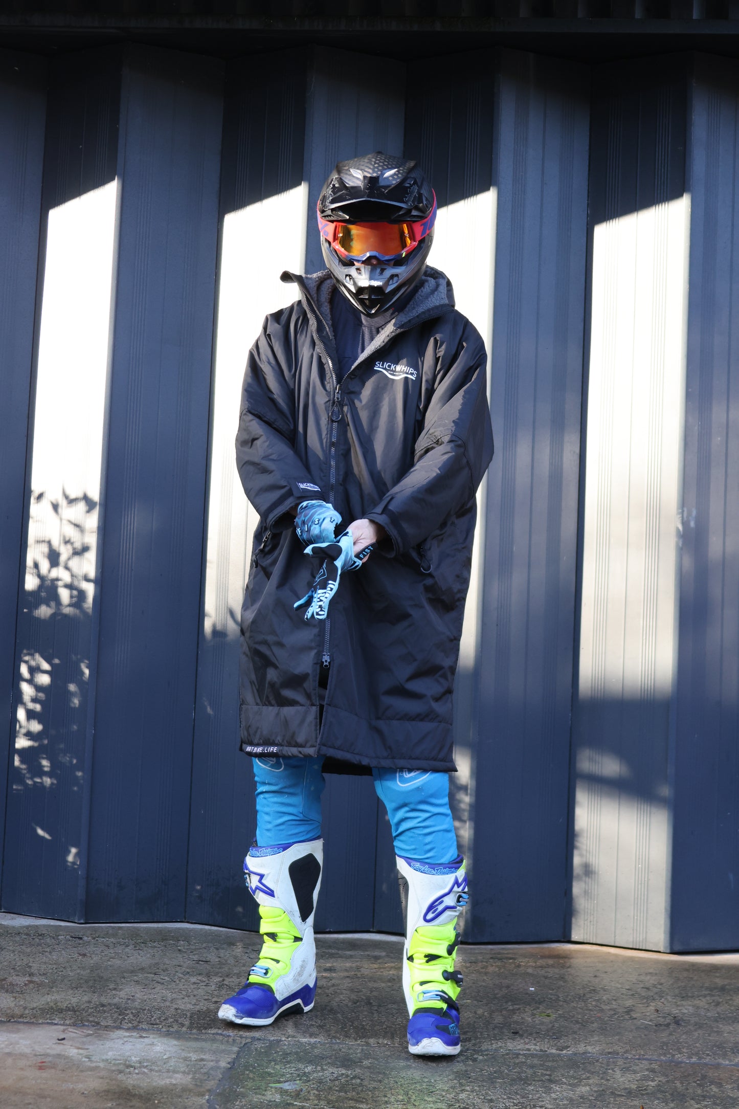 Slickwhips Outdoor Robe