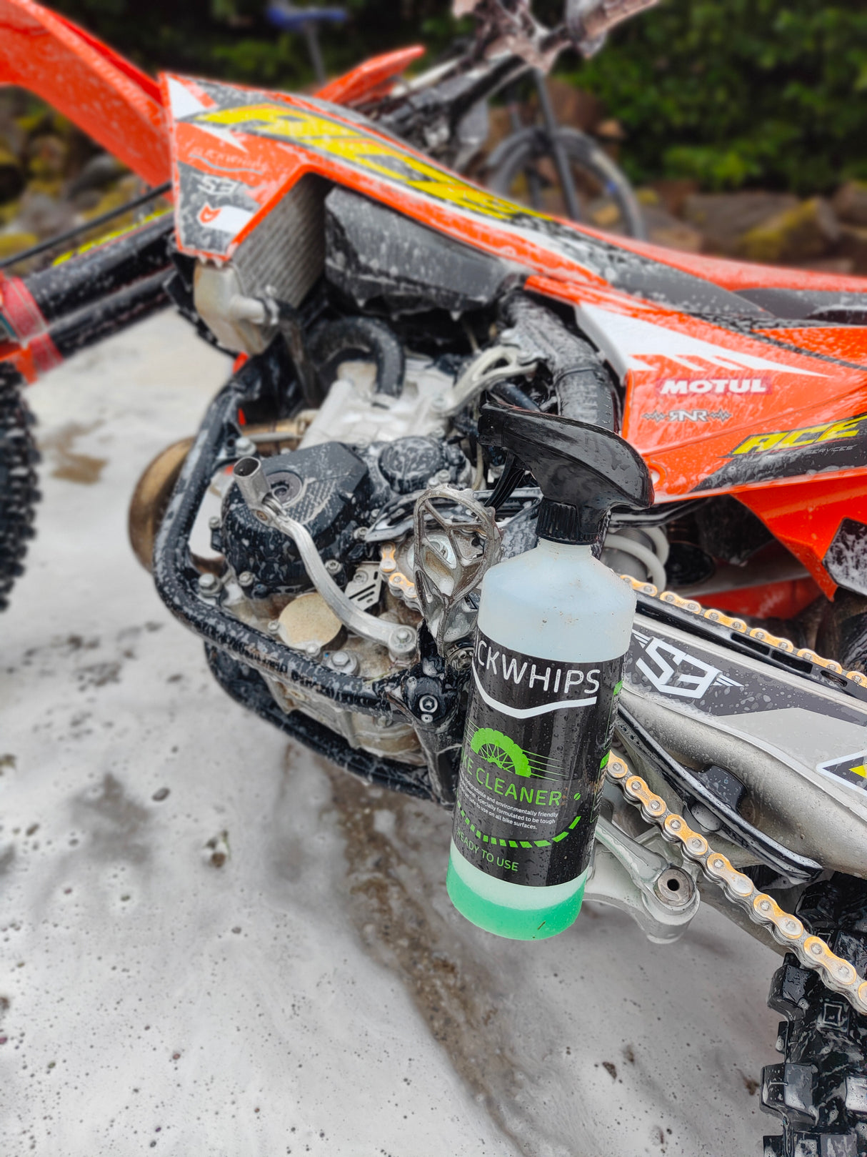 Bike and Chain Cleaner Duo