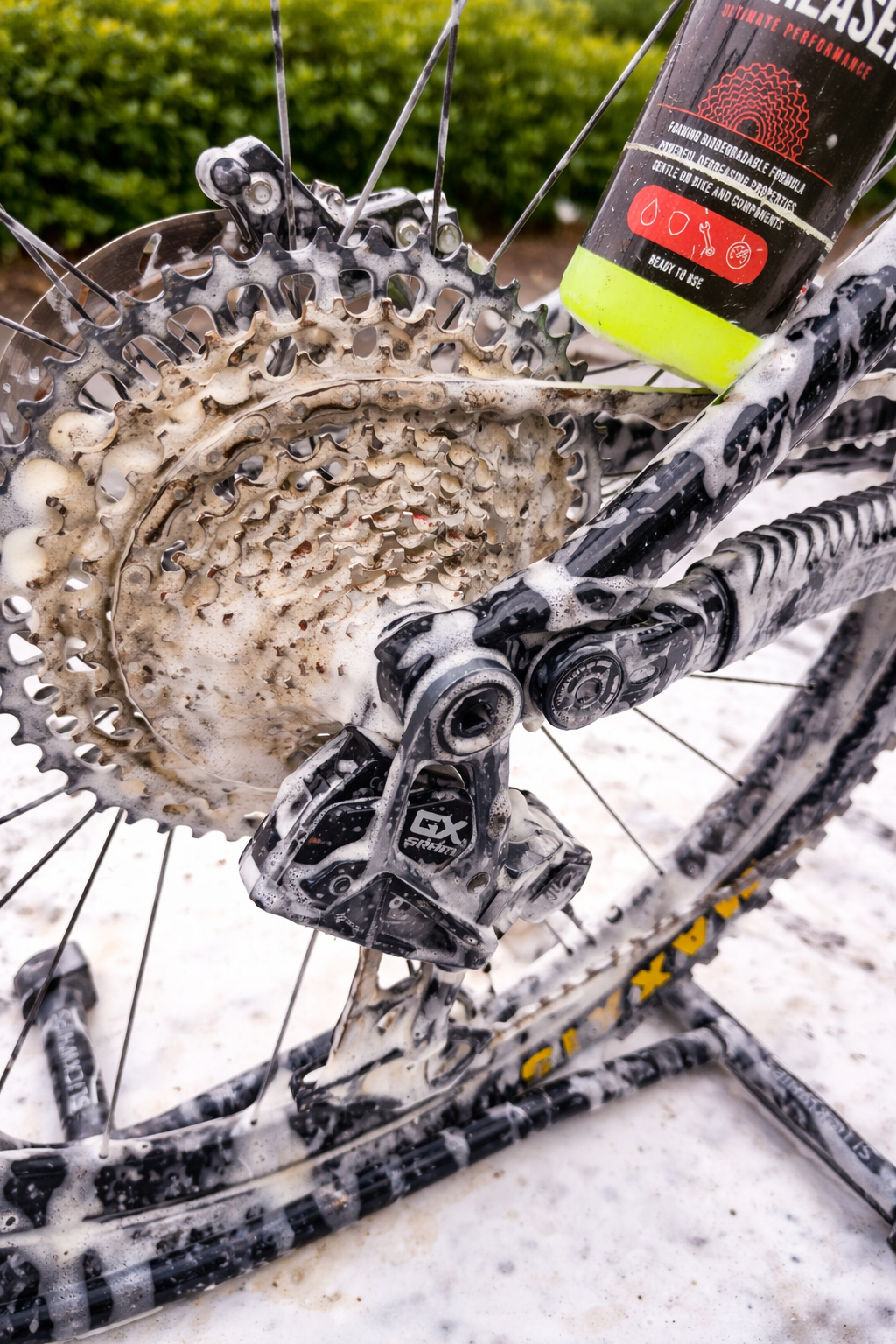 Bike and Chain Cleaner Duo